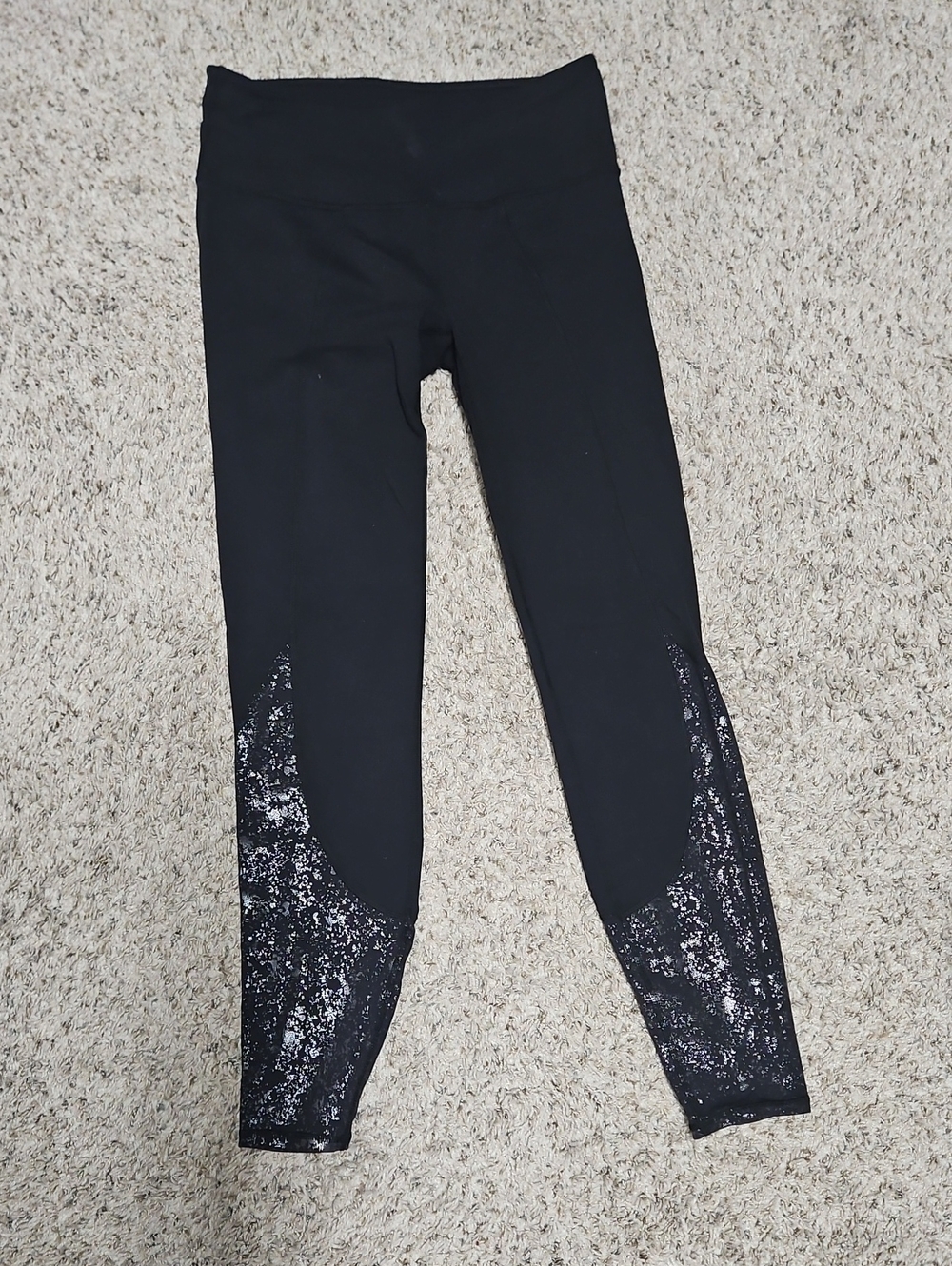 Athleta Crackle Flow Chaturanga Leggings